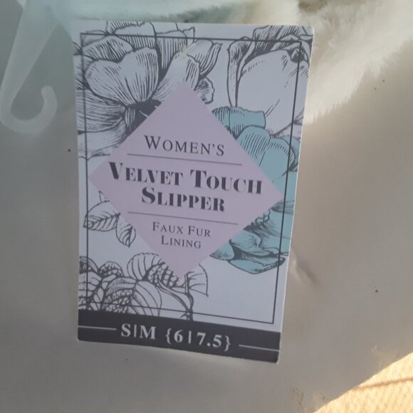 NWT Velvet Touch Slippers ladies (6/7.5) (s/m) light turquoise/white - Picture 2 of 5